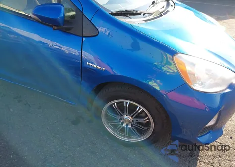 2012 Toyota Prius C Two из США, поврежденный, VIN JTDKDTB3XC1017845